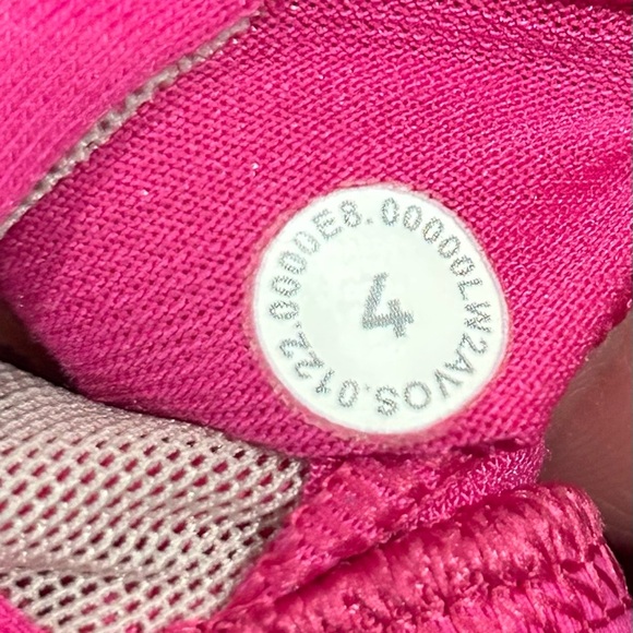 Lululemon “ENERGY BRA LONG LINE” Med Support, B-D cup Sz 4 Ripened Raspberry - Picture 6 of 6